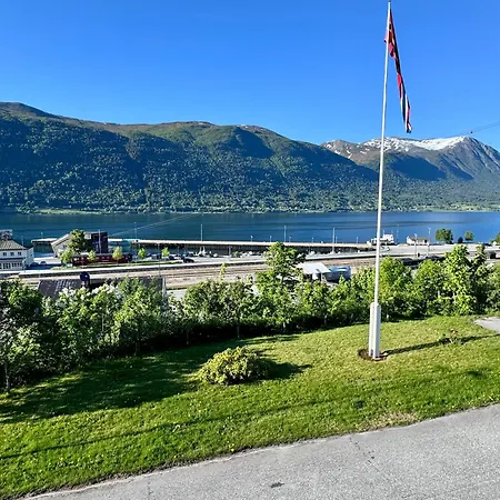 Utsikten Kongen * Åndalsnes