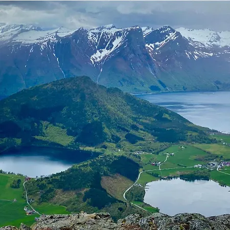 Utsikten Kongen アパート Åndalsnes